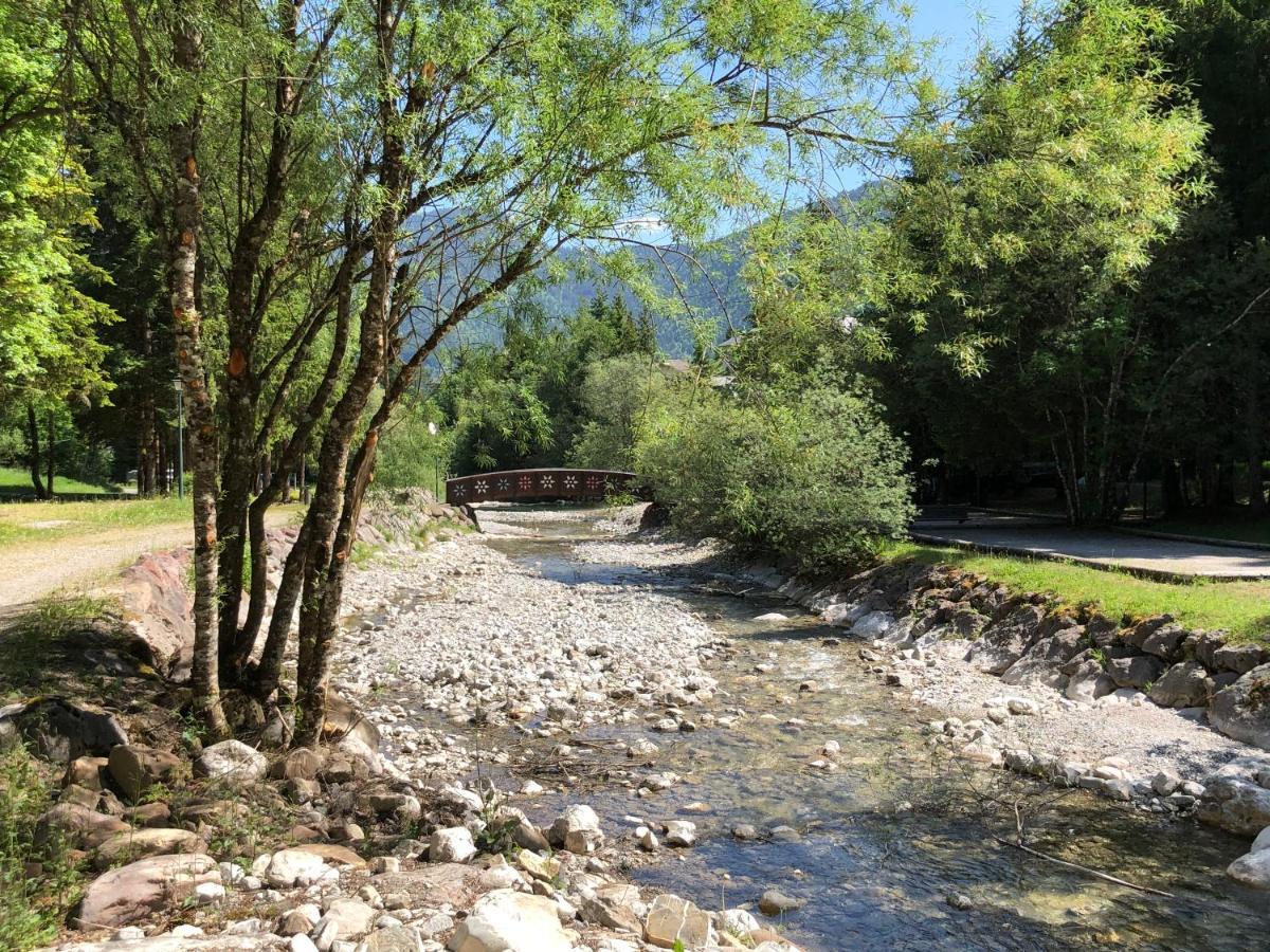 Chalet Cosy Et Moderne Vue Montagnes Seytroux Εξωτερικό φωτογραφία