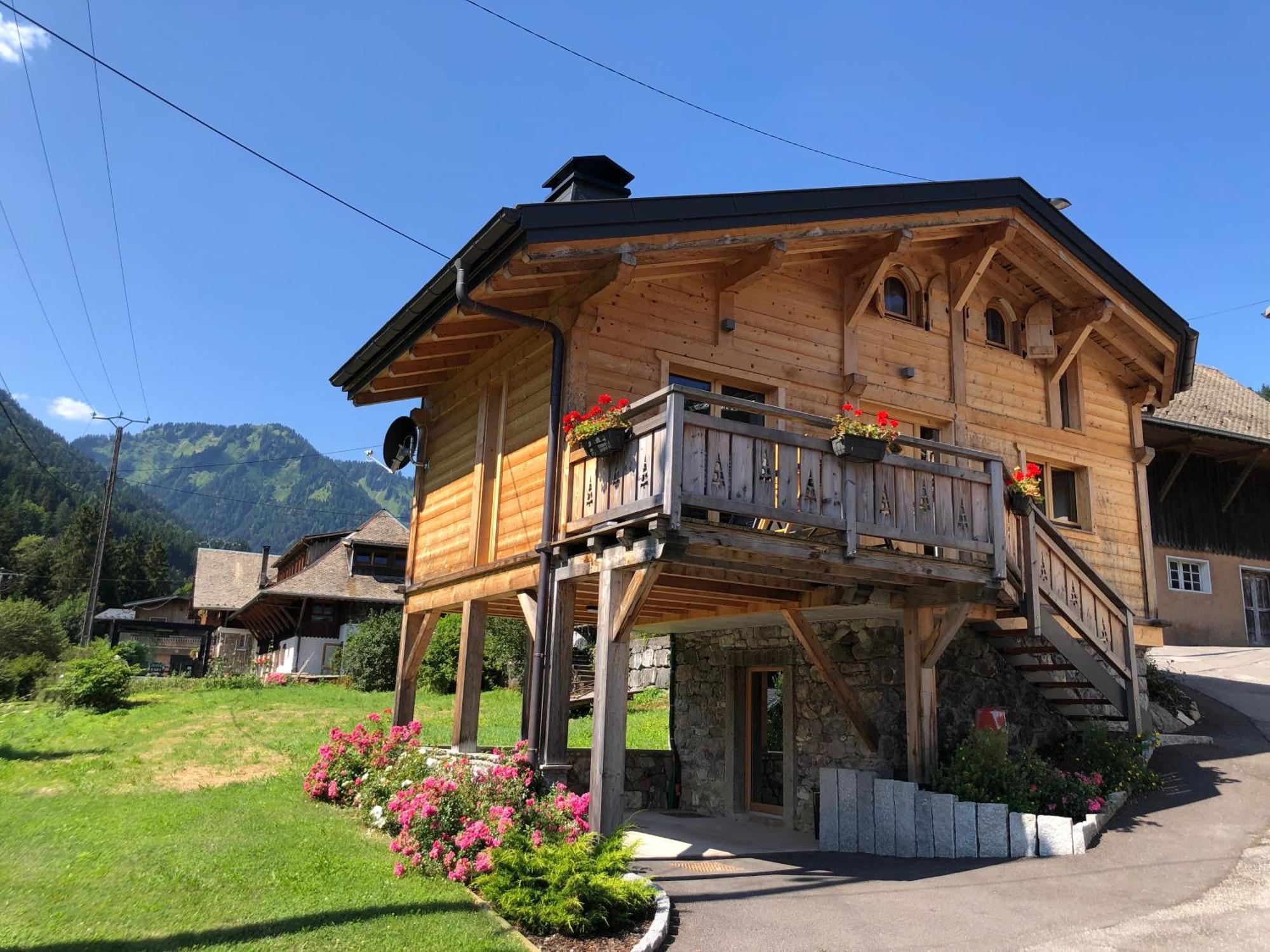 Chalet Cosy Et Moderne Vue Montagnes Seytroux Εξωτερικό φωτογραφία